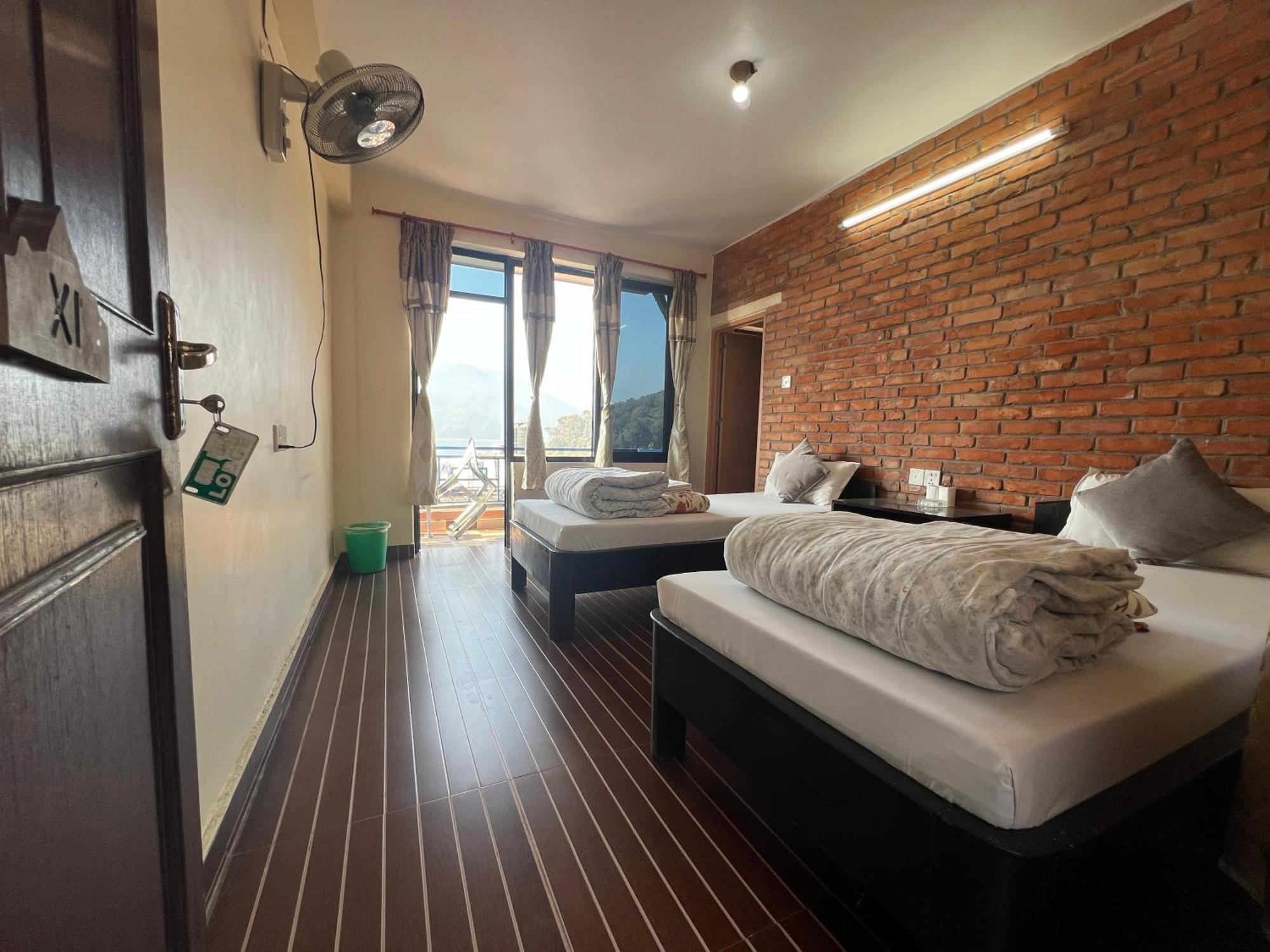 Little Pilgrim Family Lodge Pokhara Luaran gambar